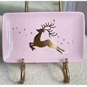 NWT Set of 2 Luxe Ciroa plates/trays pastel pink with golden deer accent 9x5.5